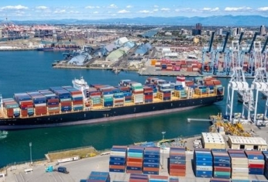 POLA VÀ POLB (HOA KỲ) TIẾP TỤC SỤT GIẢM SẢN LƯỢNG HÀNG HÓA